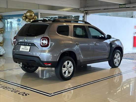 RENAULT-DUSTER-2023