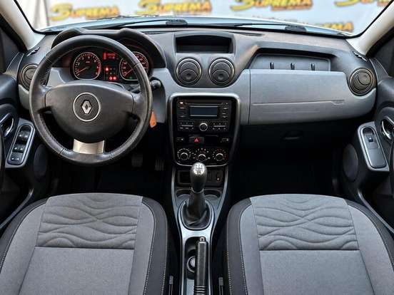 RENAULT-DUSTER-2013