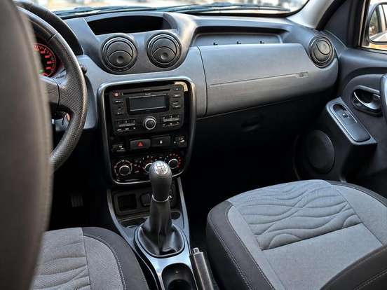 RENAULT-DUSTER-2013