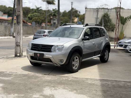 RENAULT-DUSTER-2012