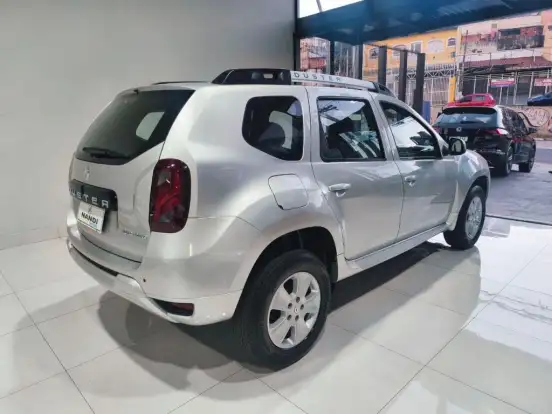 RENAULT-DUSTER-2016