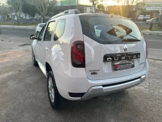RENAULT-DUSTER-2016