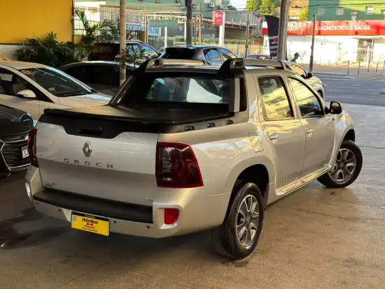 RENAULT-DUSTER OROCH-2.0 16V FLEX DYNAMIQUE 4P MANUAL RENAULT-DUSTER OROCH-2015
