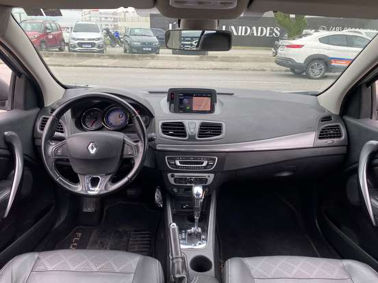 RENAULT-FLUENCE-2015