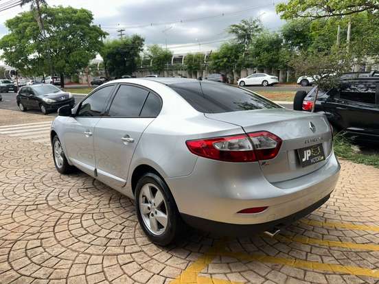 RENAULT-FLUENCE-2.0 DYNAMIQUE 16V FLEX 4P AUTOMÁTICO RENAULT-FLUENCE-2012
