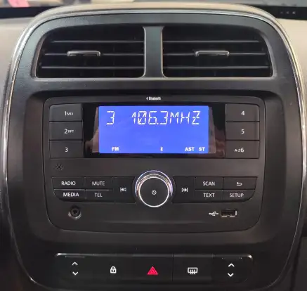 RENAULT-KWID-1.0 12V SCE FLEX ZEN MANUAL RENAULT-KWID-2023