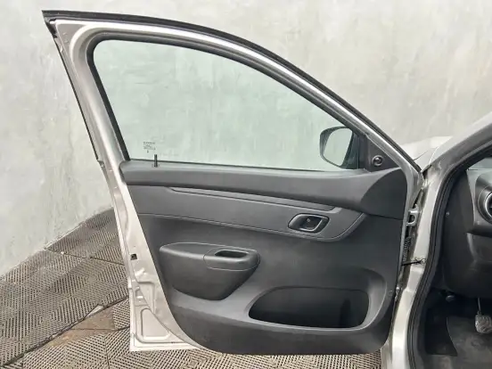 RENAULT-KWID-2024