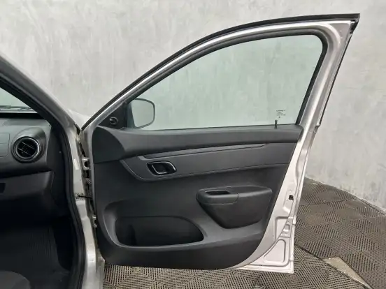 RENAULT-KWID-2024