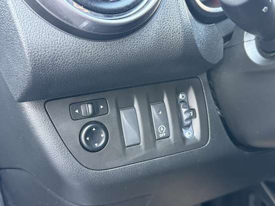 RENAULT-KWID-1.0 12V SCE FLEX OUTSIDER MANUAL RENAULT-KWID-2025