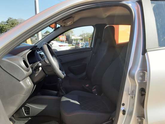 RENAULT-KWID-2025