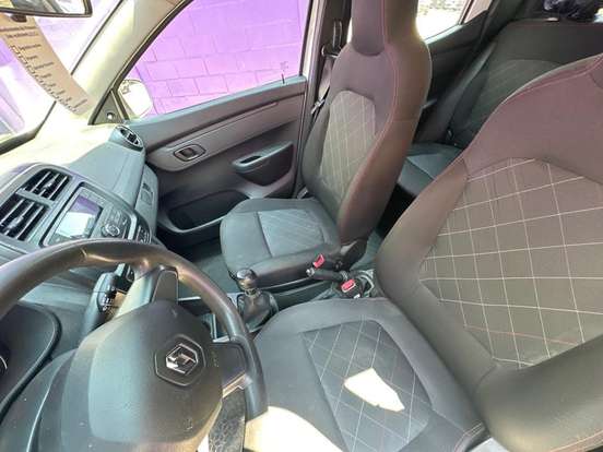 RENAULT-KWID-1.0 12V SCE FLEX ZEN MANUAL RENAULT-KWID-2024