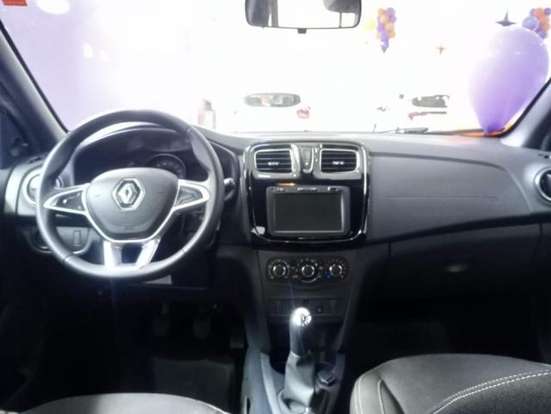 RENAULT-LOGAN-2024