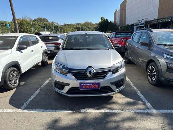 RENAULT-LOGAN-2024