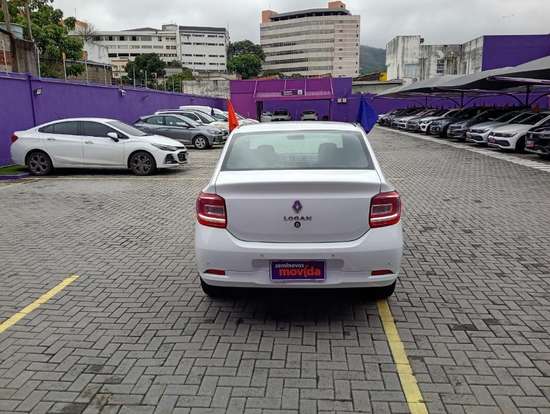 RENAULT-LOGAN-2024
