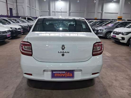 RENAULT-LOGAN-2024
