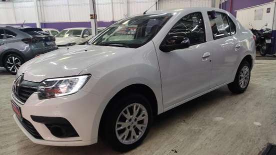 RENAULT-LOGAN-2024