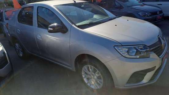 RENAULT-LOGAN-2024