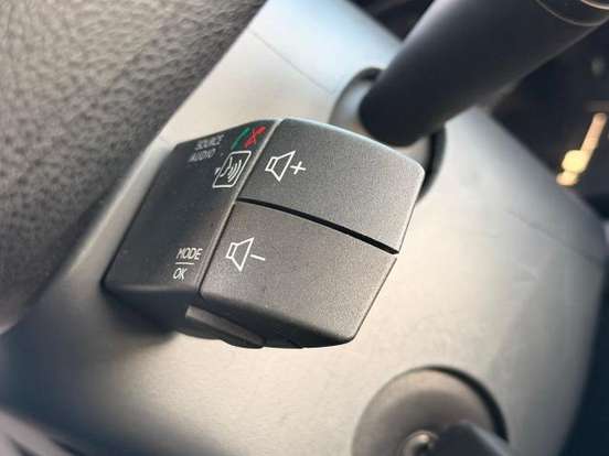 RENAULT-LOGAN-2024