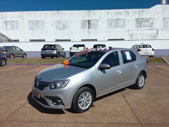 RENAULT-LOGAN-2024