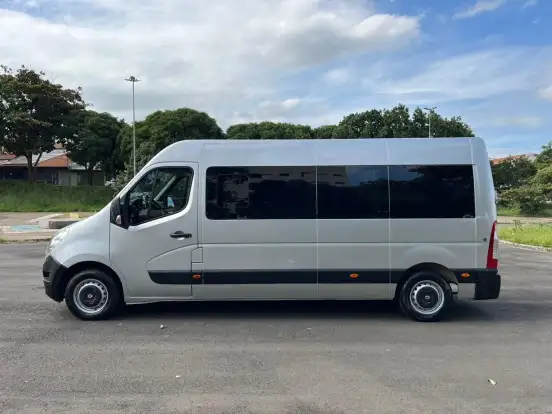 RENAULT-MASTER-2019
