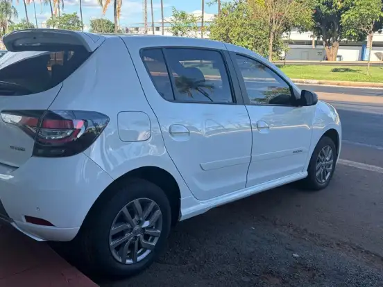 RENAULT-SANDERO-1.0 12V SCE FLEX GT LINE MANUAL RENAULT-SANDERO-2021