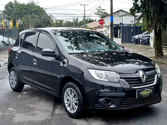 RENAULT-SANDERO-2020