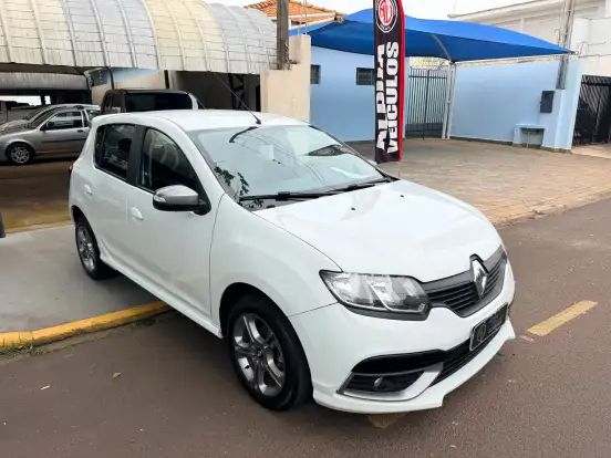 RENAULT-SANDERO-1.6 GT LINE LIMITED FLEX 4P MANUAL RENAULT-SANDERO-2016