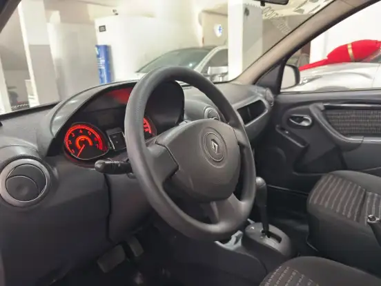RENAULT-SANDERO-1.6 PRIVILÉGE 16V FLEX 4P AUTOMÁTICO RENAULT-SANDERO-2012