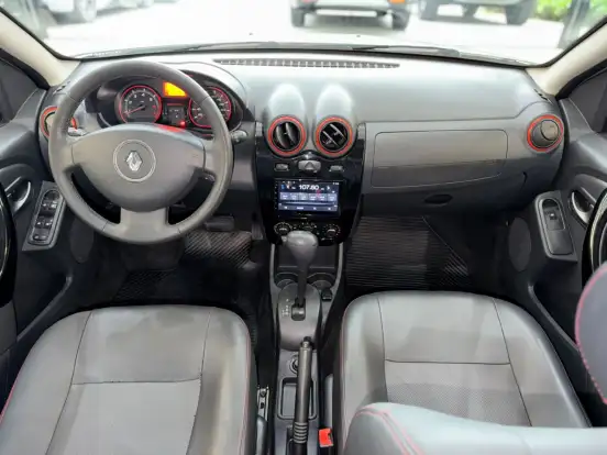 RENAULT-SANDERO-1.6 STEPWAY 16V FLEX 4P AUTOMÁTICO RENAULT-SANDERO-2013