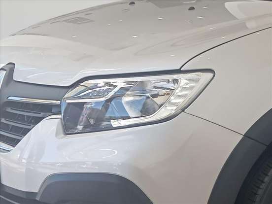 RENAULT-SANDERO-2023