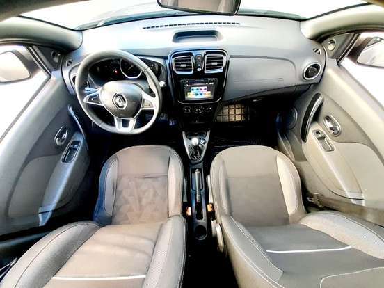 RENAULT-SANDERO-2020