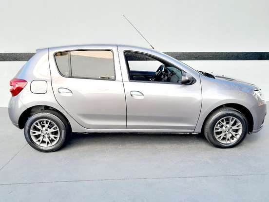 RENAULT-SANDERO-1.0 12V SCE FLEX ZEN MANUAL RENAULT-SANDERO-2020