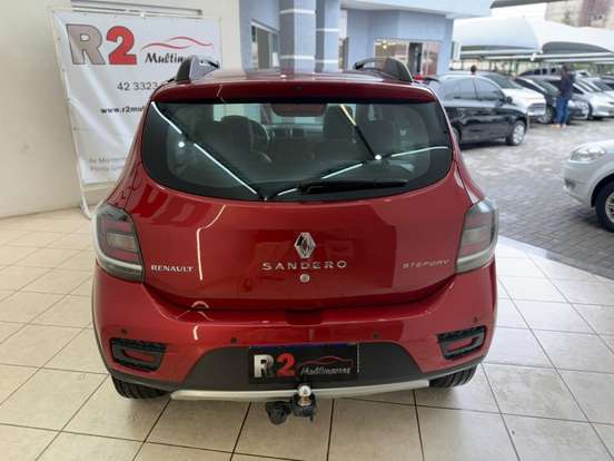 RENAULT-SANDERO-2018