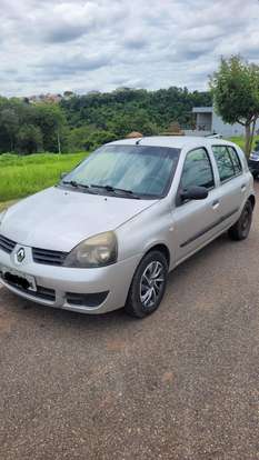 RENAULT-CLIO-2010
