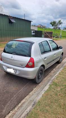 RENAULT-CLIO-2010