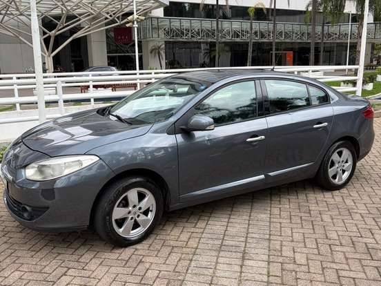 RENAULT-FLUENCE-2.0 DYNAMIQUE 16V FLEX 4P AUTOMÁTICO RENAULT-FLUENCE-2011