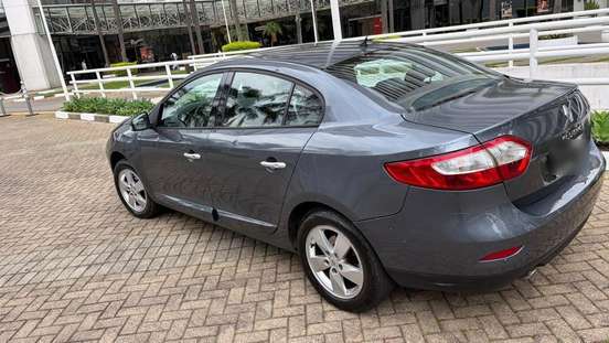 RENAULT-FLUENCE-2011
