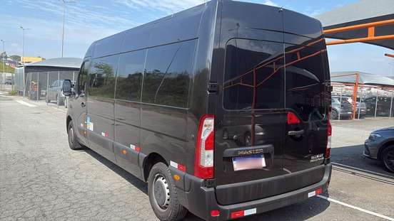 RENAULT-MASTER-2024
