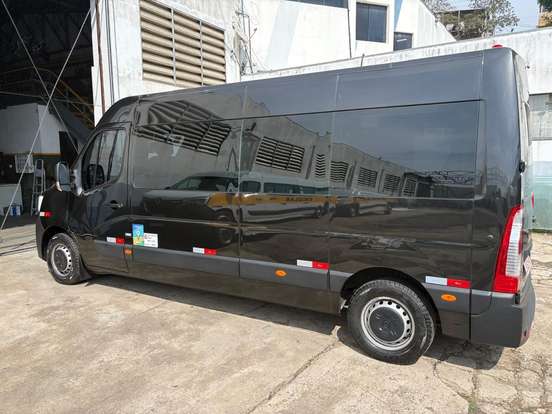 RENAULT-MASTER-2024