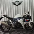SUZUKI GSX-R1000 SUZUKI GSX-R1000