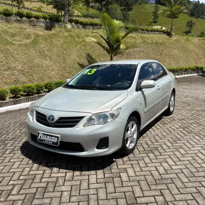 TOYOTA-COROLLA-2012