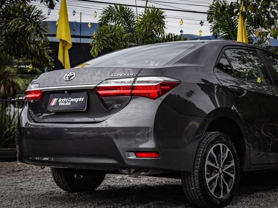 TOYOTA-COROLLA-1.8 GLI UPPER 16V FLEX 4P AUTOMÁTICO TOYOTA-COROLLA-2017