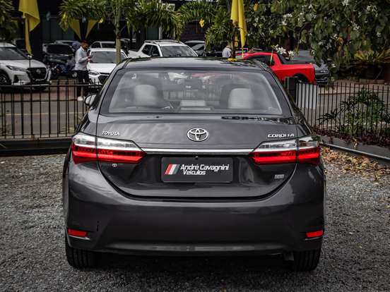 TOYOTA-COROLLA-1.8 GLI UPPER 16V FLEX 4P AUTOMÁTICO TOYOTA-COROLLA-2017