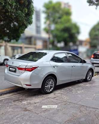 TOYOTA-COROLLA-2018