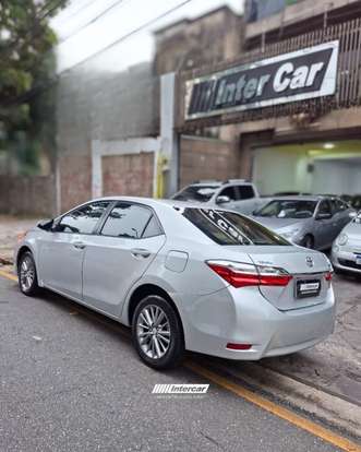 TOYOTA-COROLLA-2018