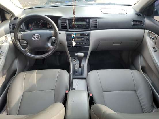 TOYOTA-COROLLA-2004