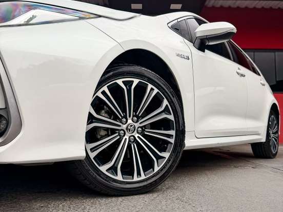 TOYOTA-COROLLA-2021