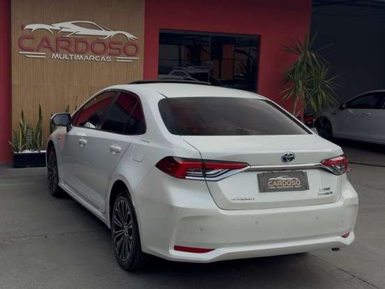 TOYOTA-COROLLA-2021