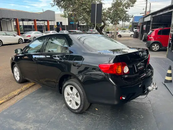 TOYOTA-COROLLA-2010