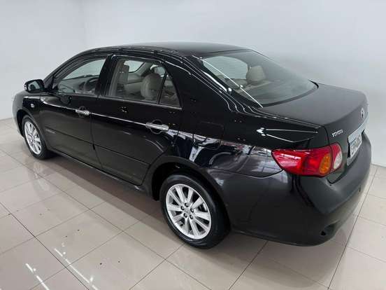 TOYOTA-COROLLA-2010